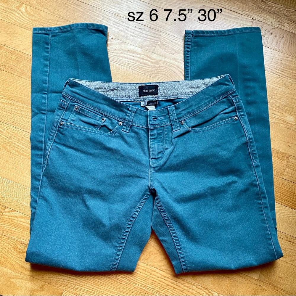 Marmot jeans like new 6 long